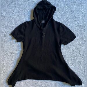 Black Hooded Short Sleeve Top